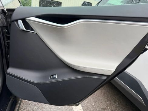 Used 2015 Tesla Model S 70D AWD/4WD image 20