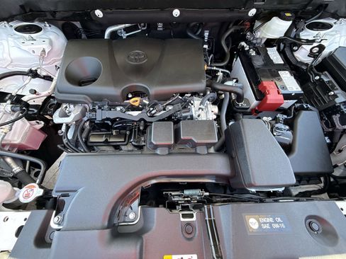 Certified 2025 Toyota RAV4 LE FWD image 17