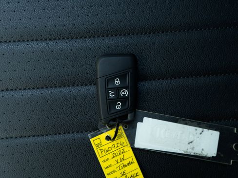 Used 2024 Ford Edge Titanium image 49