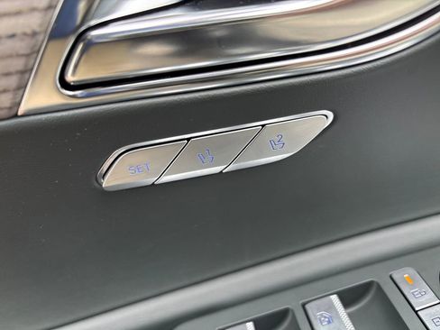 Used 2025 Genesis GV80 2.5T Select AWD/4WD image 14