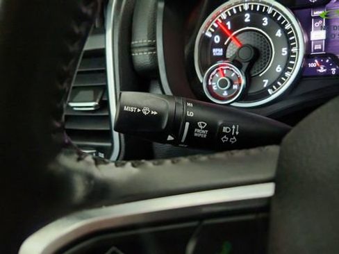 Used 2021 RAM 1500 Laramie AWD/4WD image 43