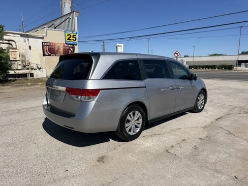 Used 2017 Honda Odyssey EX-L image 2