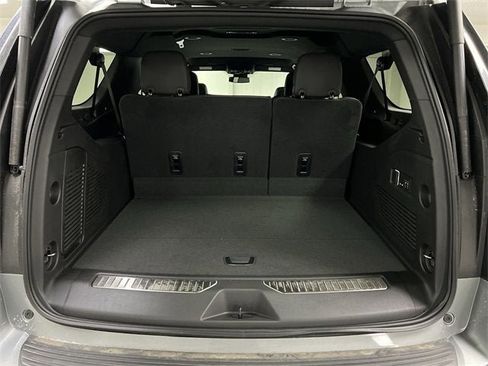 New 2025 Chevrolet Suburban Premier image 26