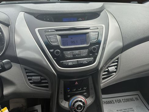 Used 2013 Hyundai Elantra GLS w/ Preferred Pkg FWD image 16