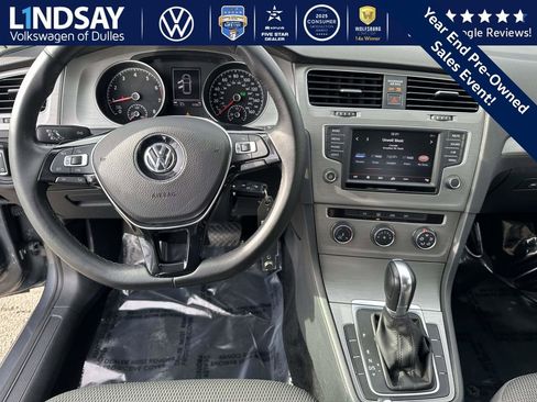 Used 2016 Volkswagen Golf S image 10