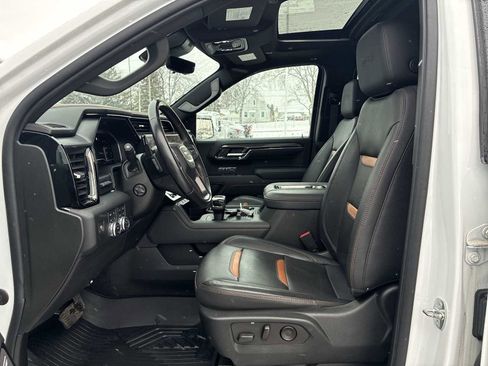 Certified 2022 GMC Sierra 1500 AT4 w/ Technology Package image 25