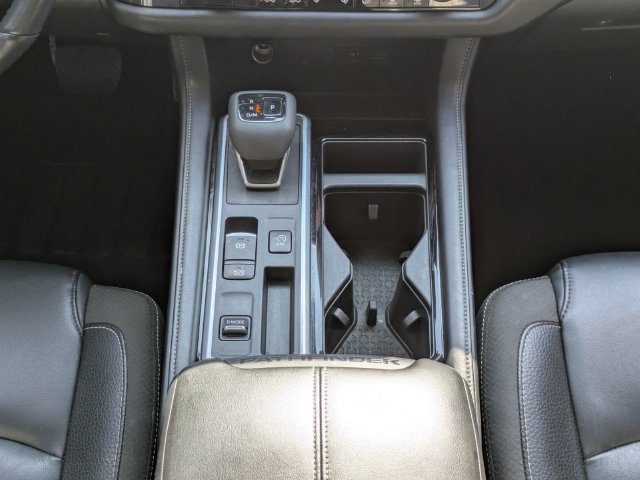 Used 2023 Nissan Pathfinder SL FWD image 21