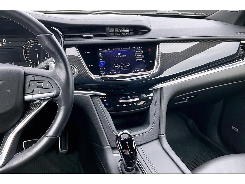 Used 2024 Cadillac XT6 Sport w/ LPO, Floor Liner Package AWD/4WD image 8