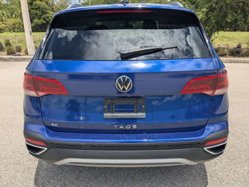 Used 2022 Volkswagen Taos SE FWD image 6