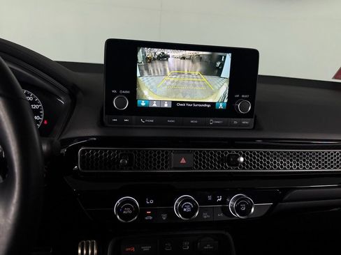Used 2025 Honda Civic Sport image 17