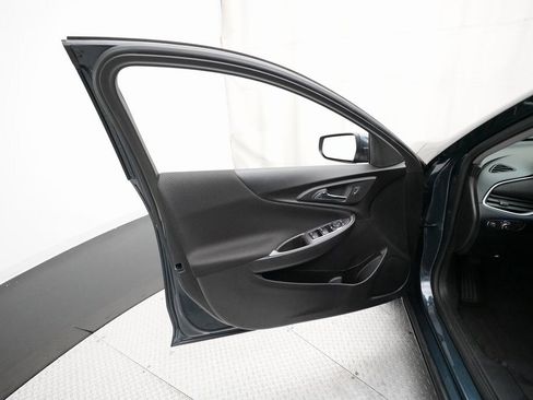 Used 2020 Chevrolet Malibu RS image 27