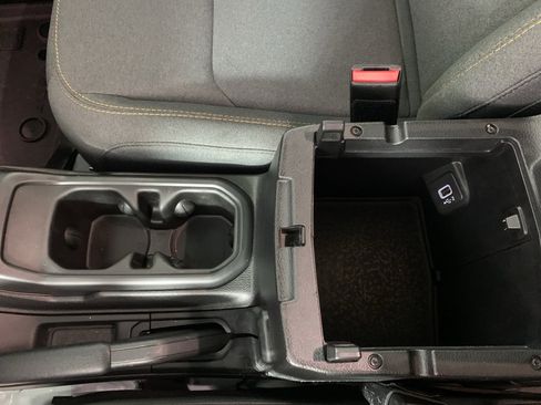 Used 2024 Jeep Wrangler Sport S image 28