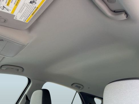 Certified 2023 Chevrolet Equinox LS w/ Driver Confidence II Package image 16