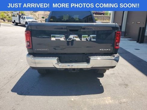 Used 2026 RAM 2500 Big Horn AWD/4WD image 5