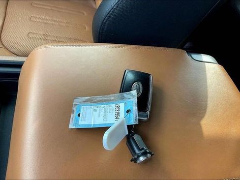 Used 2020 Land Rover Defender 110 X image 12