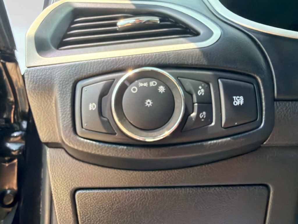 Used 2020 Ford Edge SEL w/ Cold Weather Package AWD/4WD image 31
