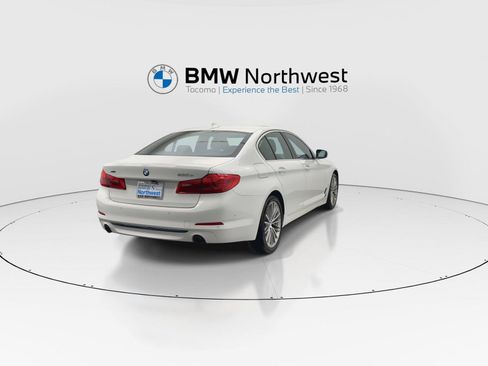 Used 2020 BMW 530e xDrive AWD/4WD image 3
