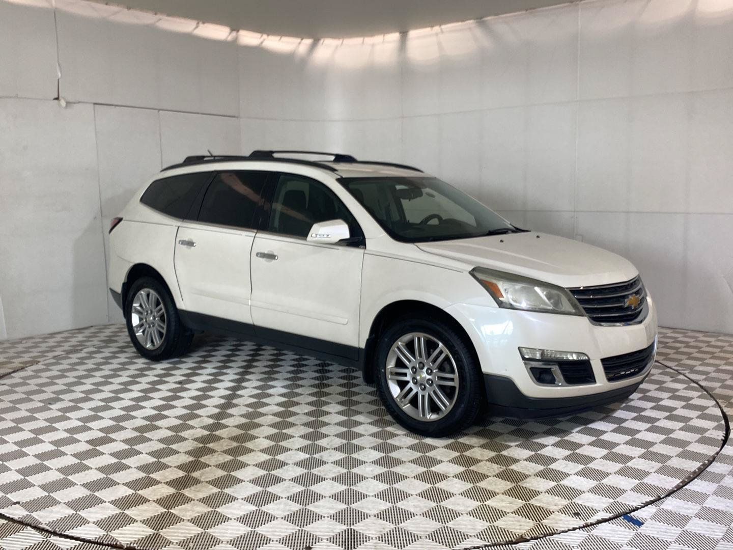 Used 2014 Chevrolet Traverse LT w/ All-Star Edition FWD image 8