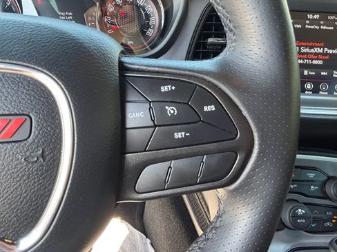 Used 2020 Dodge Challenger SXT w/ Driver Convenience Group RWD image 23