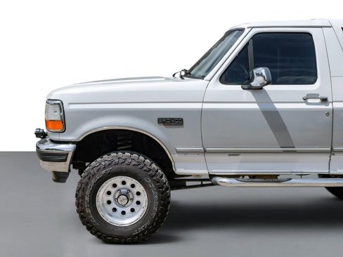 Used 1996 Ford Bronco XLT AWD/4WD image 10