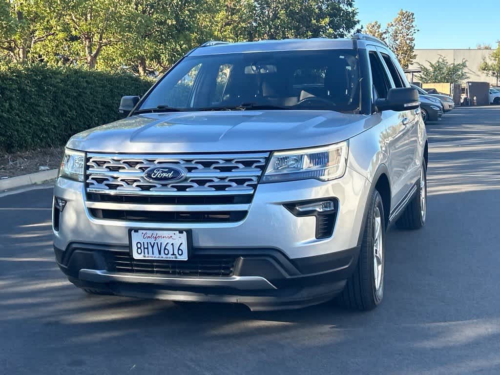 Used 2019 Ford Explorer XLT w/ Equipment Group 201A FWD image 2