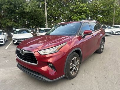 Used 2020 Toyota Highlander XLE