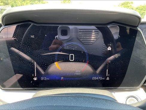 Used 2025 Chevrolet Trax LT FWD image 10