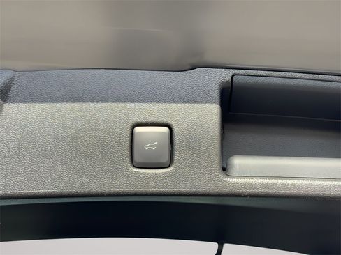 New 2025 Ford Escape ST-Line w/ Equipment Group 301A image 38