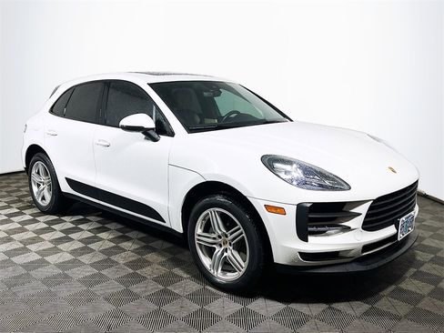 Used 2020 Porsche Macan S image 1