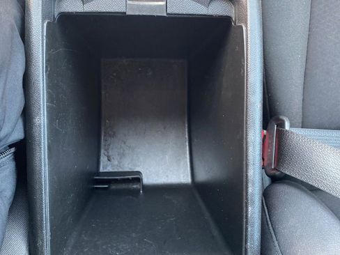 Used 2018 Chevrolet Malibu LT image 25