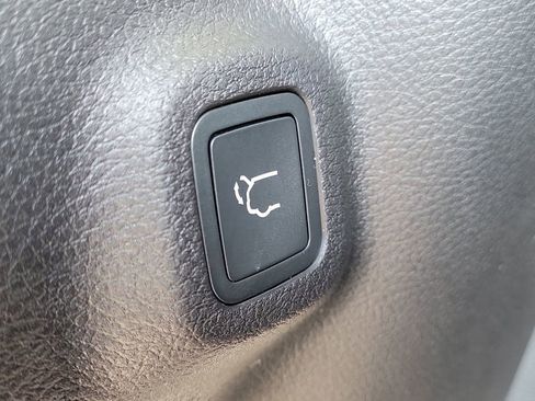 New 2026 Jeep Compass Limited image 10