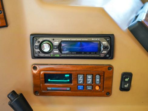 Used 1995 HUMMER H1 4-Door Wagon image 34