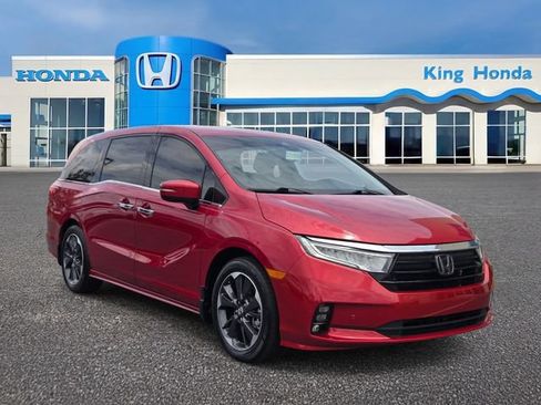 Used 2024 Honda Odyssey Elite image 5