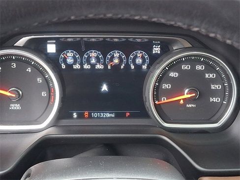 Used 2021 Chevrolet Suburban High Country w/ Premium Package image 20