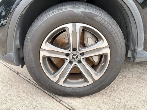 Used 2022 Mercedes-Benz GLC 300 4MATIC image 12