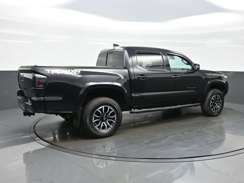 Used 2020 Toyota Tacoma TRD Sport image 6