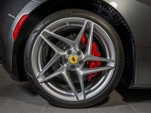 Certified 2022 Ferrari F8 Tributo image 27