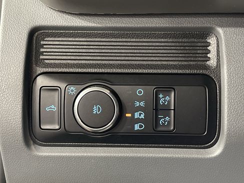 Used 2024 Ford F350 XL w/ Snow Plow Prep Package image 20