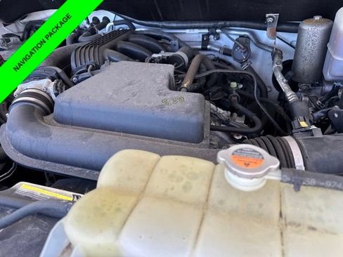 Used 2018 Nissan NV 3500 SV w/ Navigation Package RWD image 37