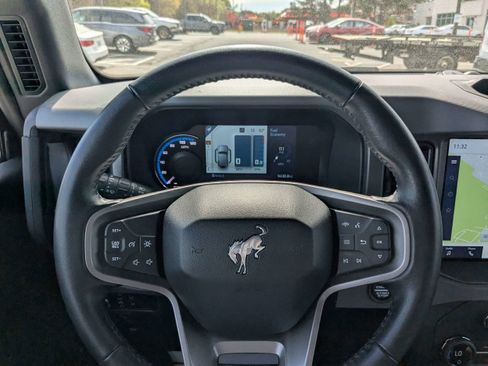 Used 2024 Ford Bronco Black Diamond image 16