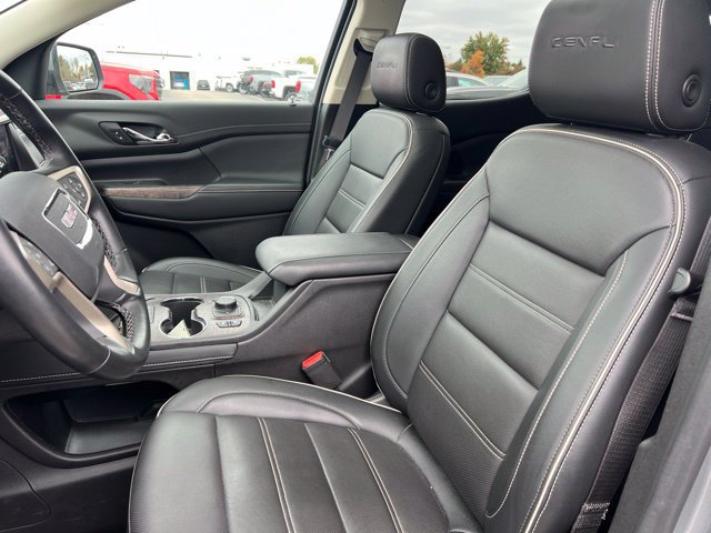 Used 2023 GMC Acadia Denali w/ Denali Ultimate Package AWD/4WD image 26