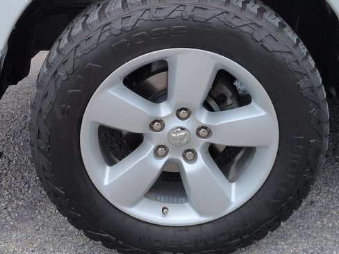 Used 2021 RAM 1500 Tradesman w/ Tradesman SXT Package RWD image 11