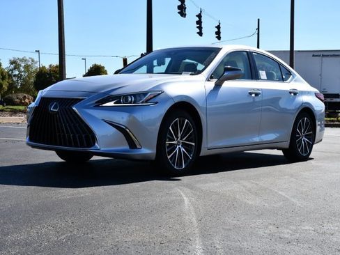 New 2025 Lexus ES 350 w/ Premium Package image 3