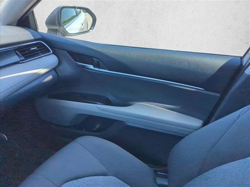 Used 2024 Toyota Camry LE AWD/4WD image 25