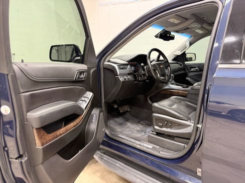 Used 2020 Chevrolet Tahoe LT image 19