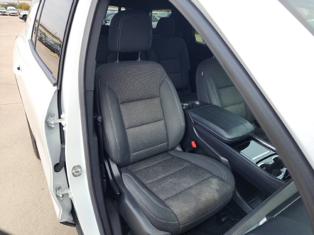 Used 2024 Chevrolet Traverse LT FWD image 24