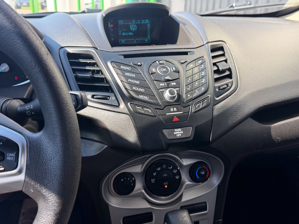 Used 2017 Ford Fiesta SE FWD image 8