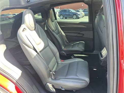Used 2023 Tesla Model X Plaid image 13