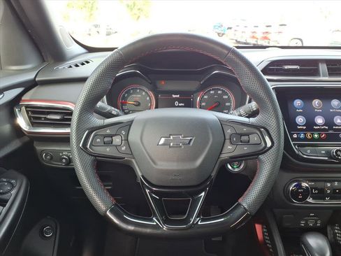 Used 2023 Chevrolet TrailBlazer RS w/ Sun and Liftgate Package image 17