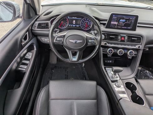 Used 2020 Genesis G70 2.0T RWD image 15
